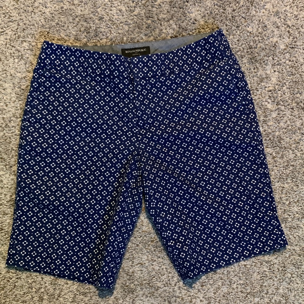 BANANA REPUBLIC Hampton fit shorts 💙✨